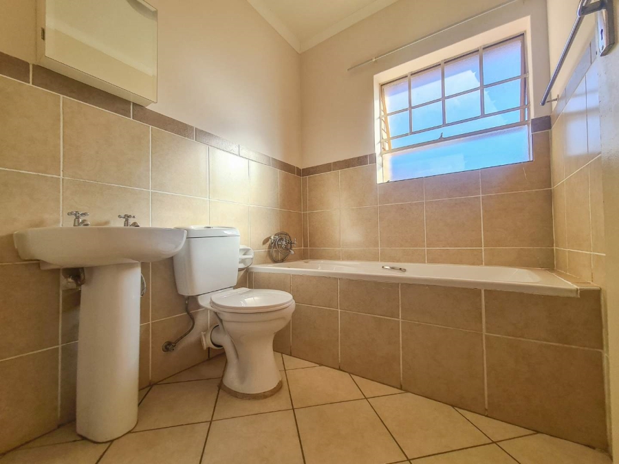 To Let 2 Bedroom Property for Rent in Hazeldean Gauteng