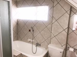 To Let 2 Bedroom Property for Rent in Morningside Gauteng