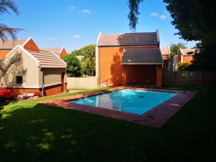 1 Bedroom Property for Sale in Cresta Gauteng