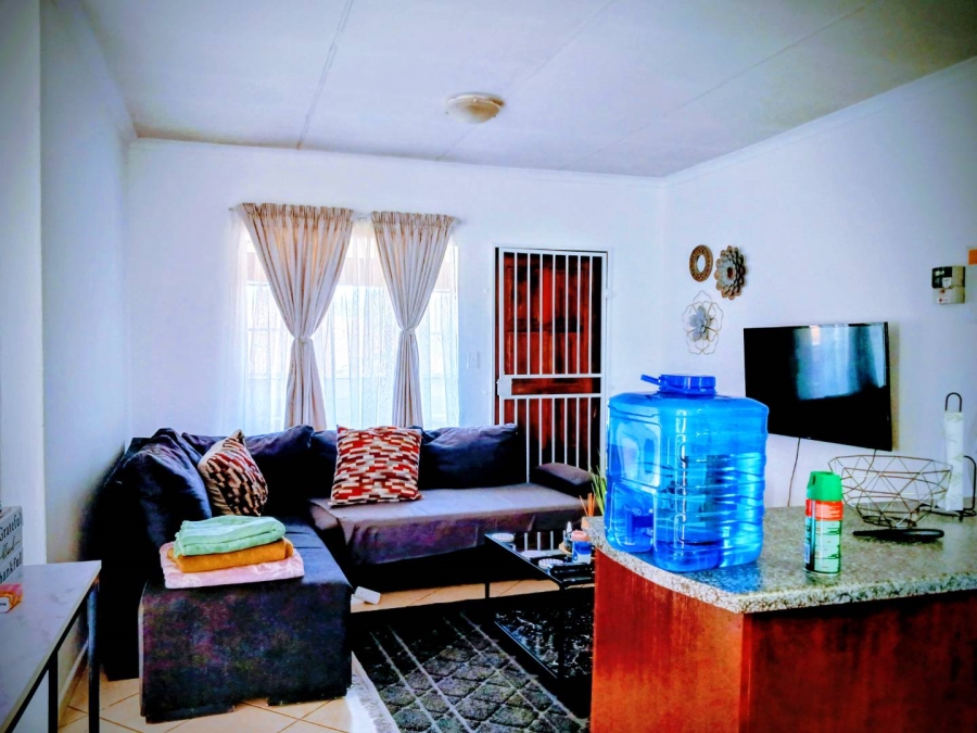 2 Bedroom Property for Sale in Honeypark Gauteng