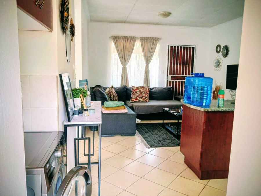 2 Bedroom Property for Sale in Honeypark Gauteng