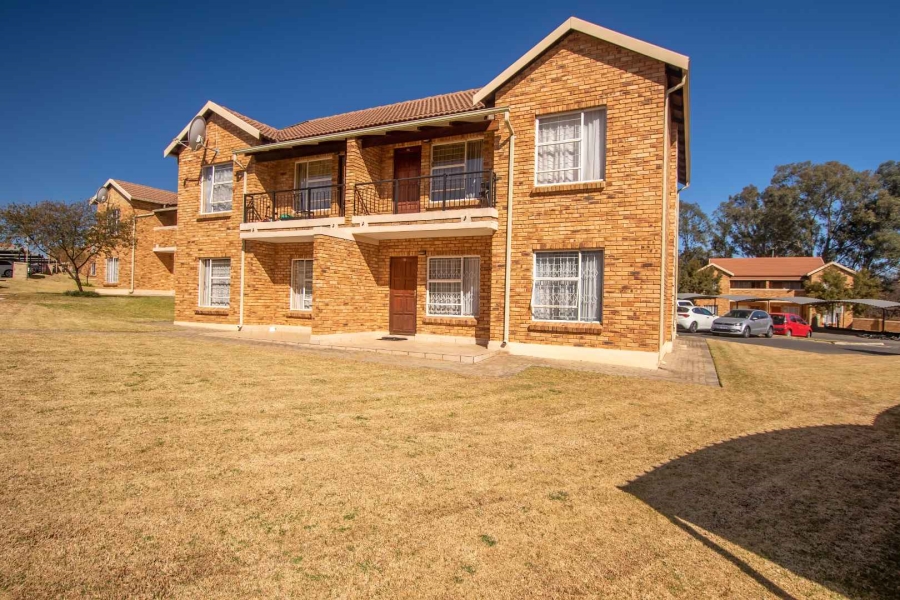 2 Bedroom Property for Sale in Honeypark Gauteng