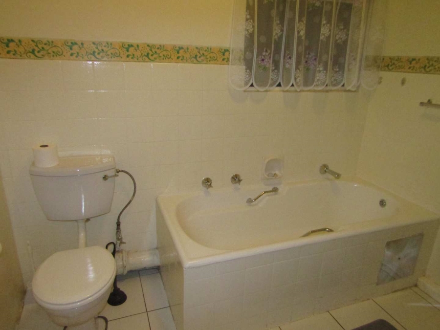 3 Bedroom Property for Sale in Glenhazel Gauteng