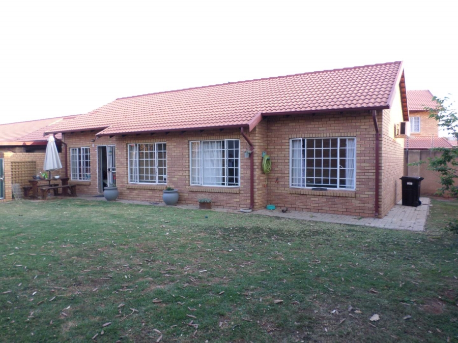 3 Bedroom Property for Sale in Equestria Gauteng