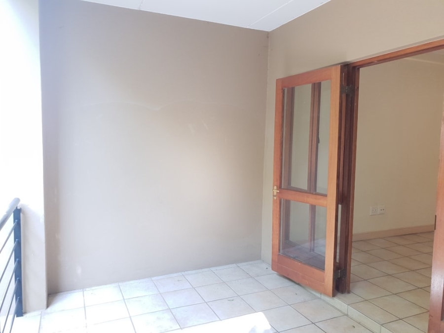 To Let 2 Bedroom Property for Rent in Sandton Central Gauteng