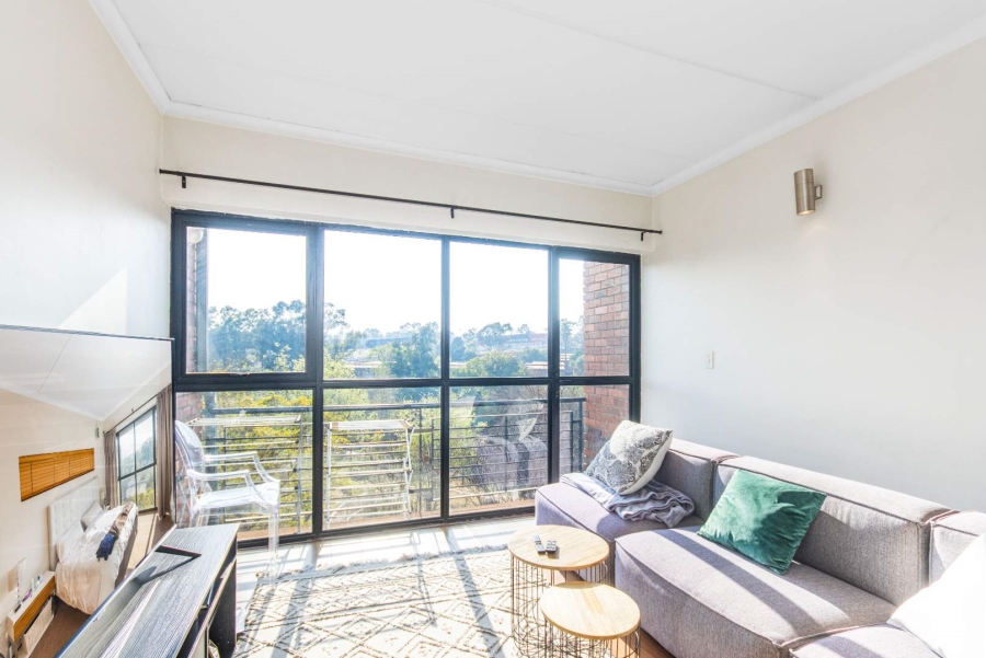 2 Bedroom Property for Sale in Atholl Gauteng