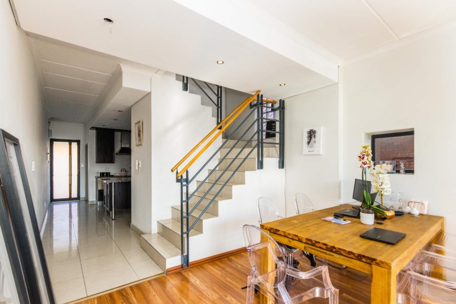 2 Bedroom Property for Sale in Atholl Gauteng