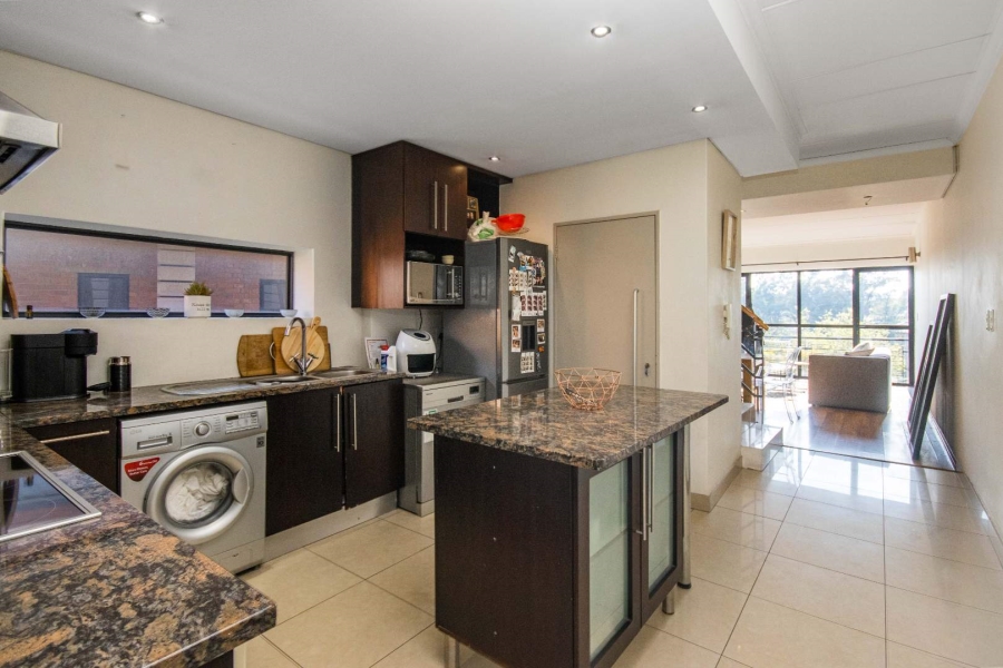 2 Bedroom Property for Sale in Atholl Gauteng