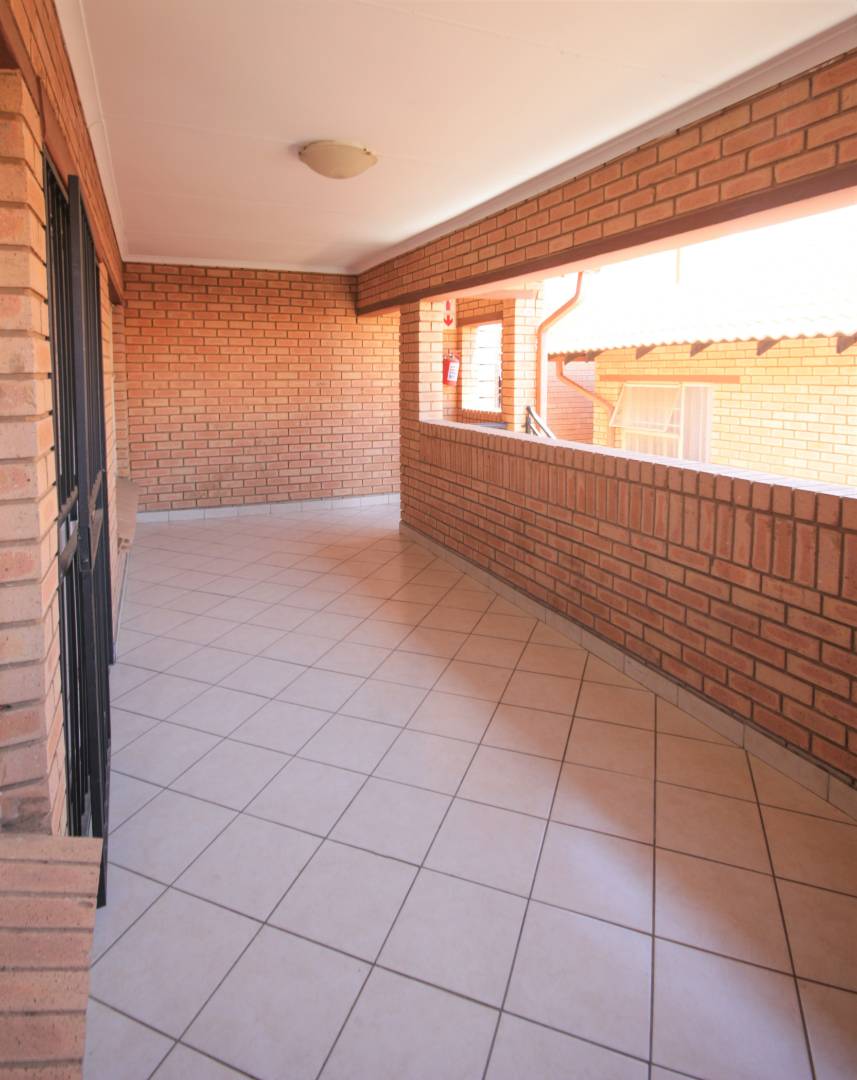 To Let 2 Bedroom Property for Rent in Hazeldean Gauteng