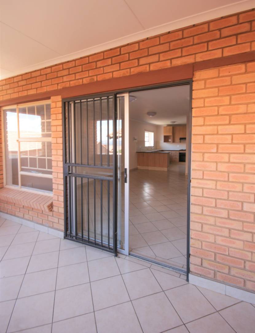 To Let 2 Bedroom Property for Rent in Hazeldean Gauteng