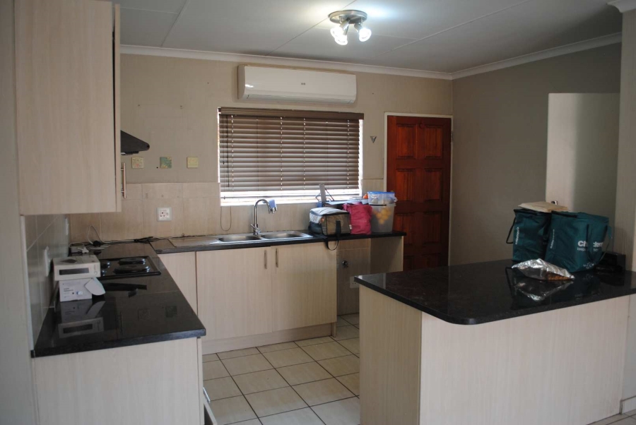 To Let 3 Bedroom Property for Rent in Riversdale Gauteng