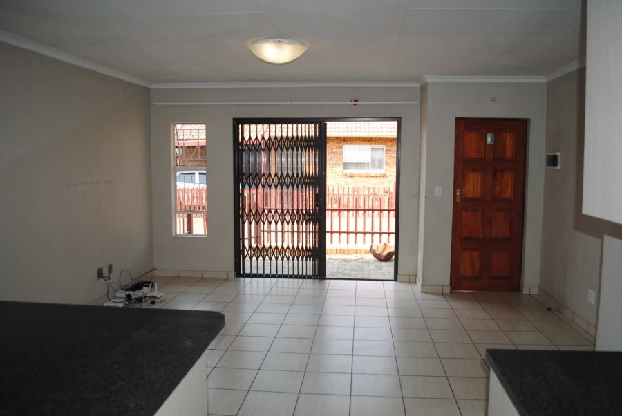 To Let 3 Bedroom Property for Rent in Riversdale Gauteng