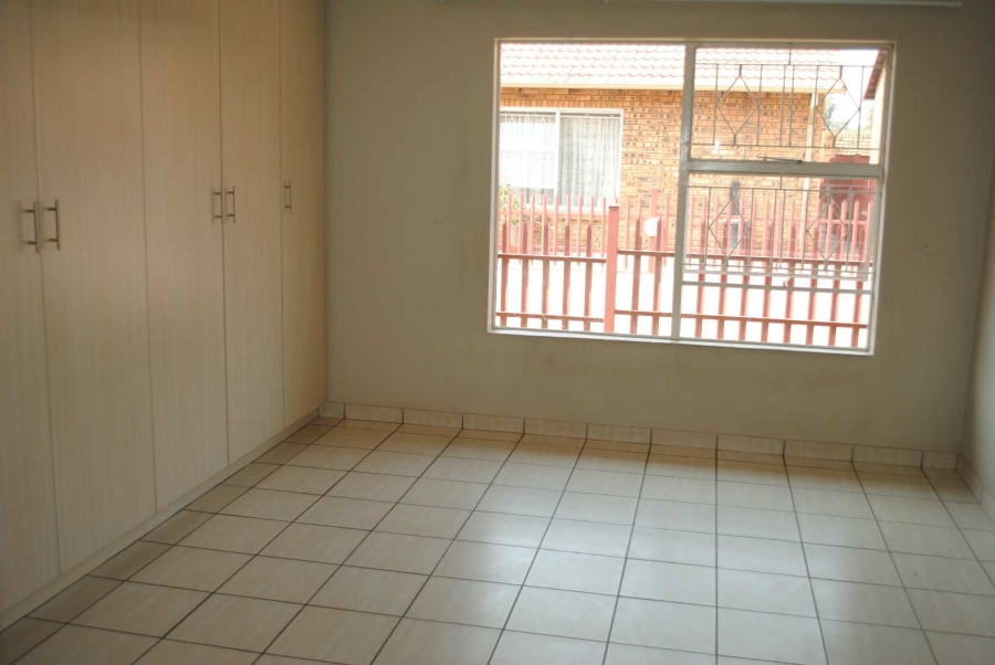 To Let 3 Bedroom Property for Rent in Riversdale Gauteng