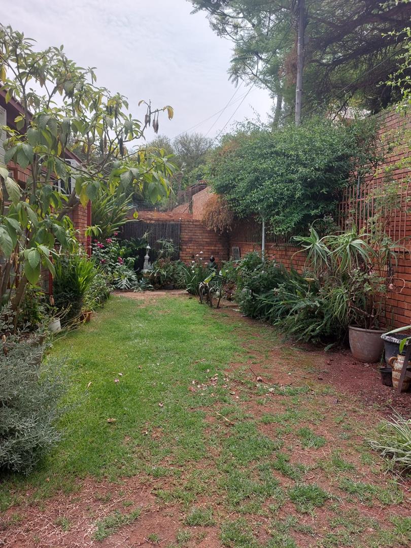 3 Bedroom Property for Sale in Val de Grace Gauteng