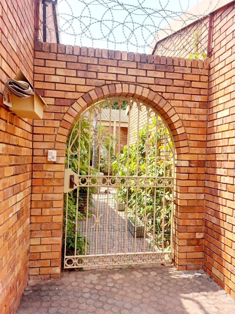 3 Bedroom Property for Sale in Val de Grace Gauteng