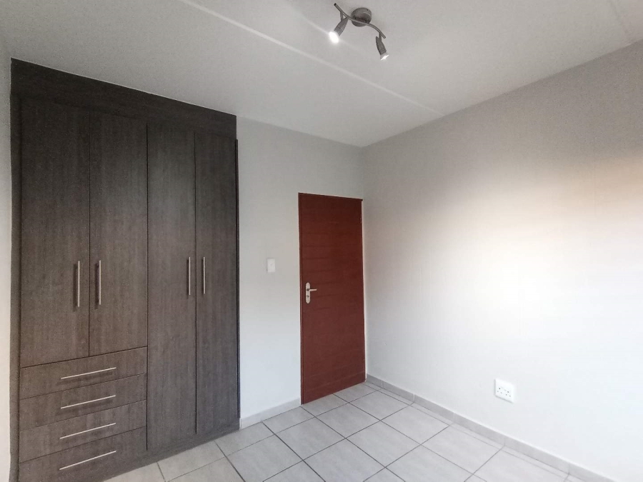 2 Bedroom Property for Sale in Terenure Gauteng