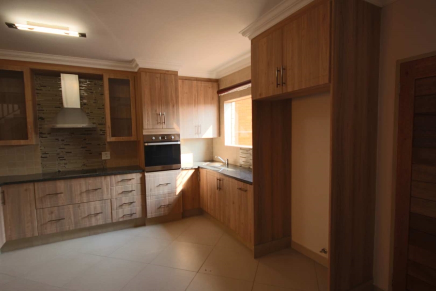 To Let 3 Bedroom Property for Rent in Olympus Gauteng