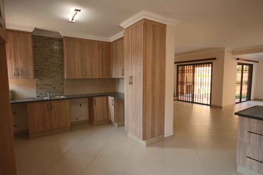 To Let 3 Bedroom Property for Rent in Olympus Gauteng