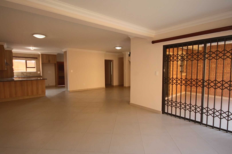 To Let 3 Bedroom Property for Rent in Olympus Gauteng