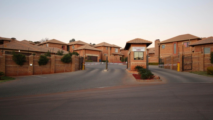 To Let 3 Bedroom Property for Rent in Olympus Gauteng