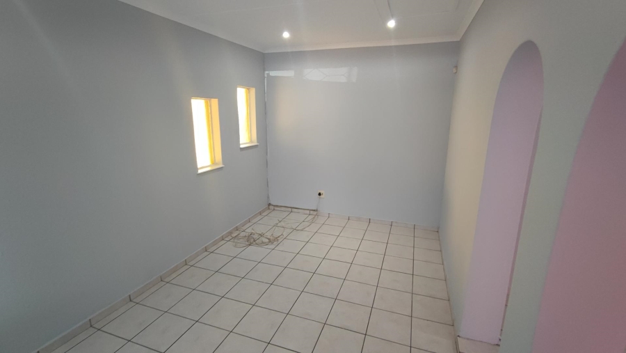 3 Bedroom Property for Sale in Brackendowns Gauteng