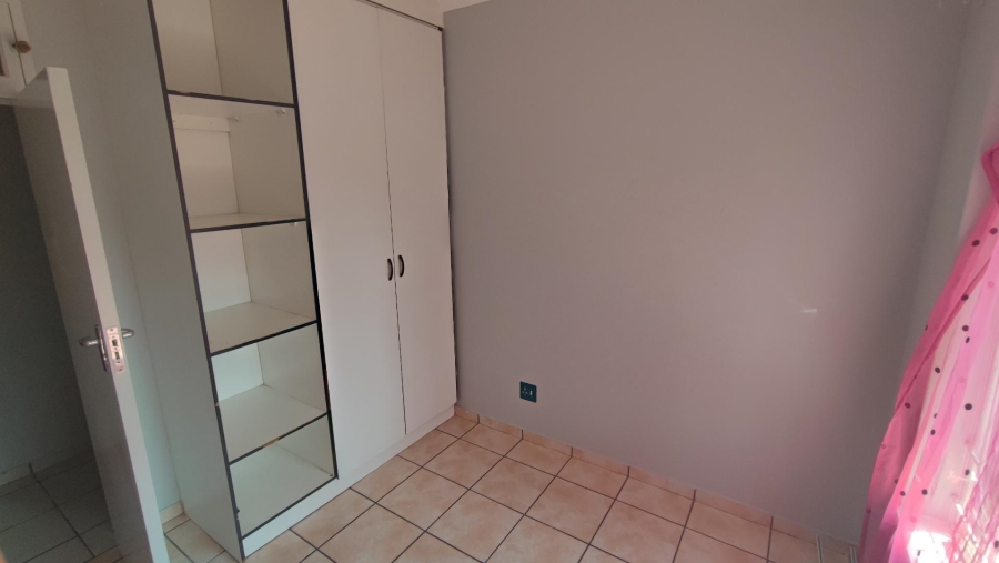 3 Bedroom Property for Sale in Brackendowns Gauteng