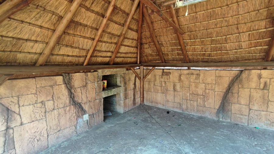 3 Bedroom Property for Sale in Brackendowns Gauteng