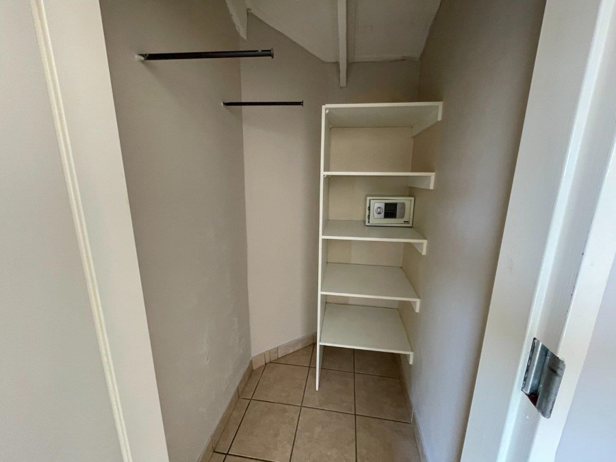 1 Bedroom Property for Sale in Tijger Valley Gauteng