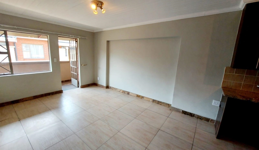 2 Bedroom Property for Sale in Waverley Gauteng