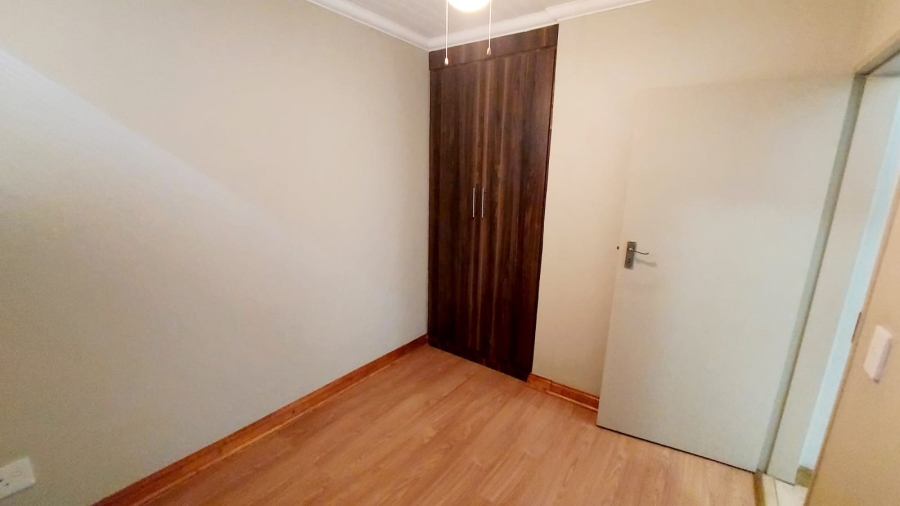2 Bedroom Property for Sale in Waverley Gauteng