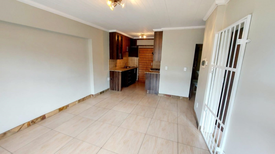 2 Bedroom Property for Sale in Waverley Gauteng