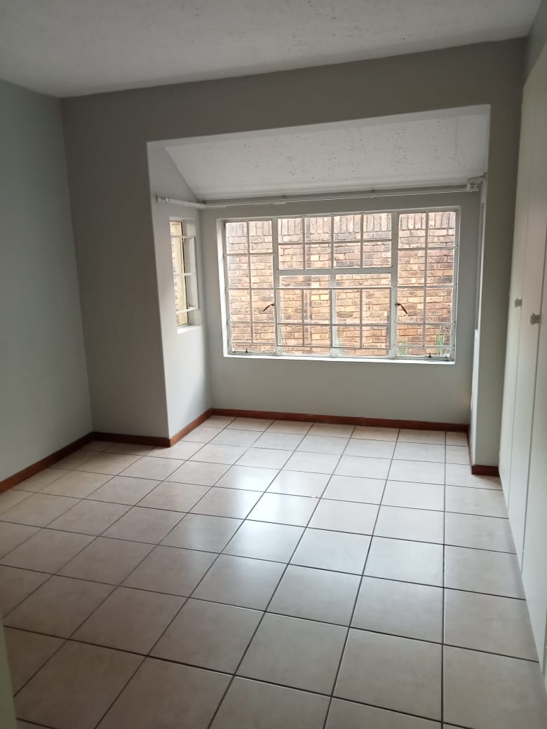 To Let 3 Bedroom Property for Rent in Garsfontein Gauteng