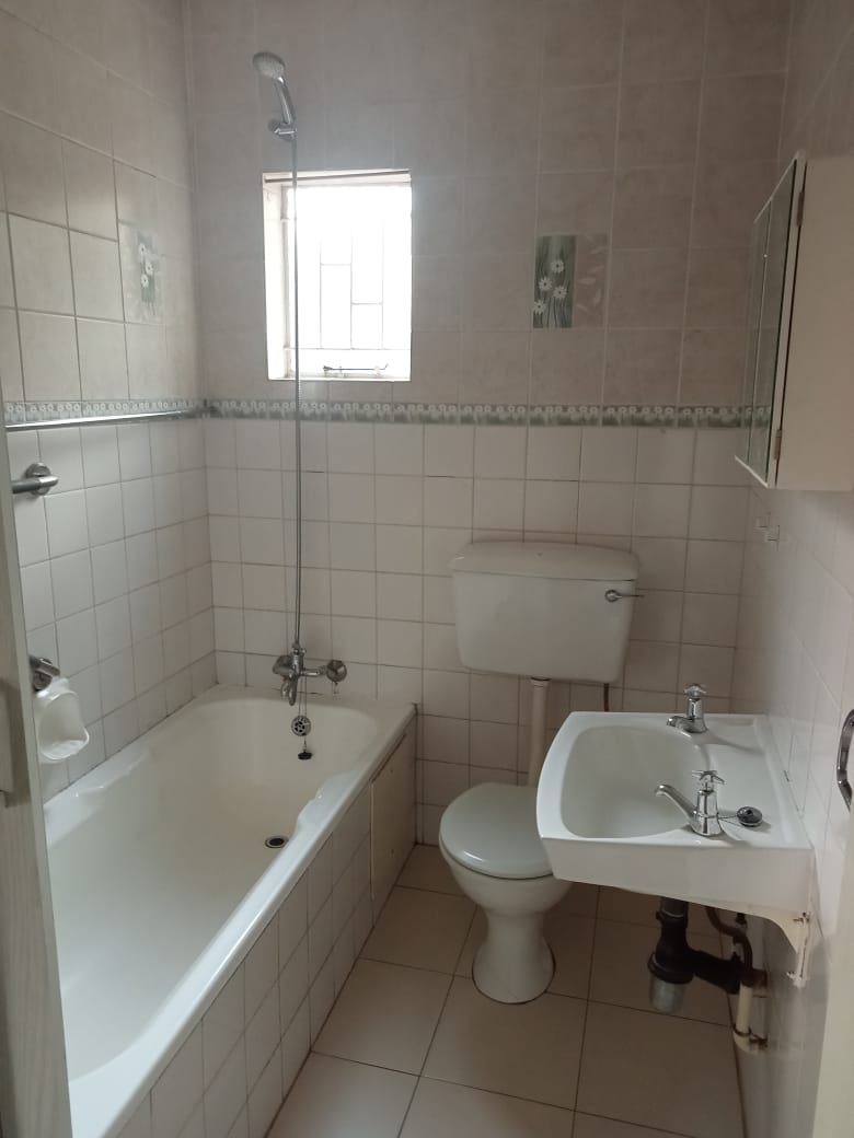 To Let 3 Bedroom Property for Rent in Garsfontein Gauteng