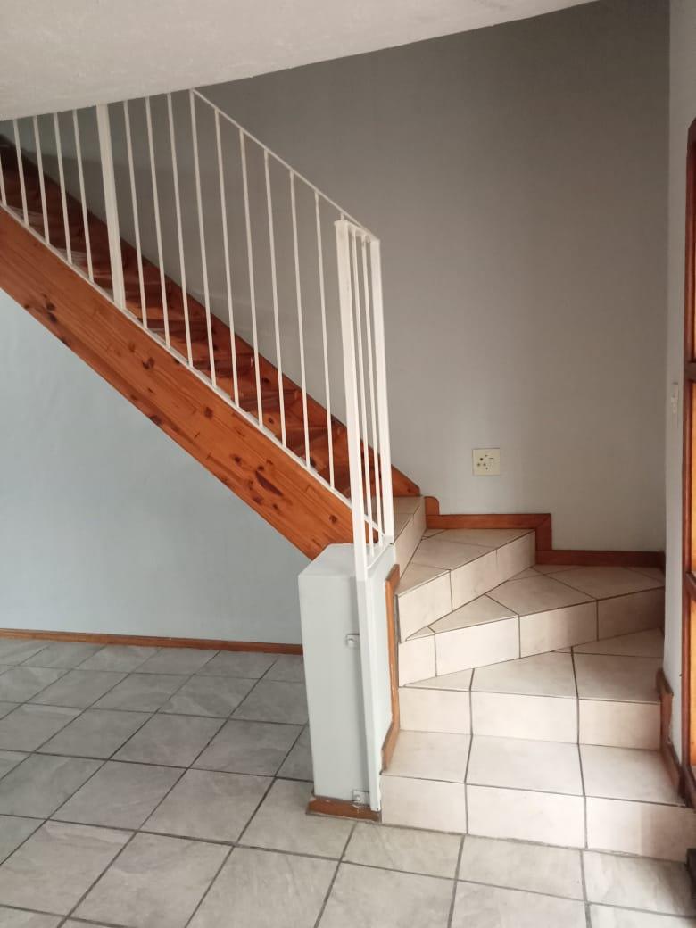 To Let 3 Bedroom Property for Rent in Garsfontein Gauteng