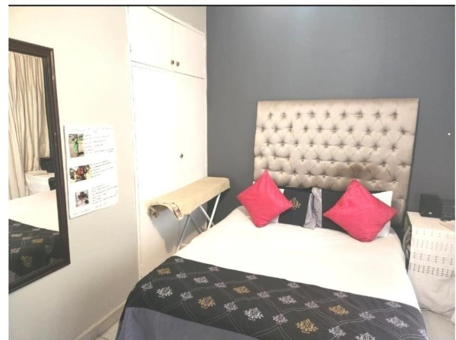 2 Bedroom Property for Sale in Lyndhurst Gauteng