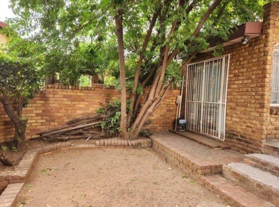 2 Bedroom Property for Sale in Lyndhurst Gauteng