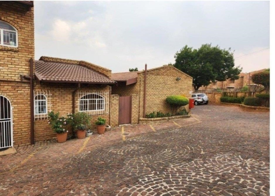 2 Bedroom Property for Sale in Lyndhurst Gauteng