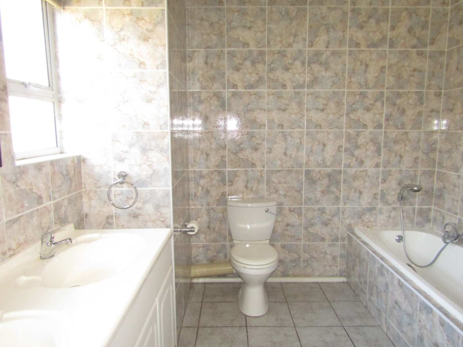 3 Bedroom Property for Sale in Glenhazel Gauteng