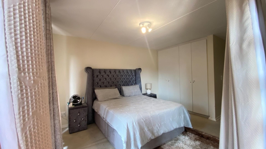2 Bedroom Property for Sale in Morningside Gauteng