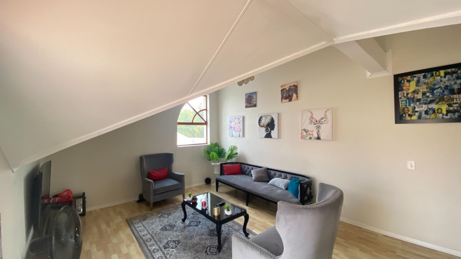 2 Bedroom Property for Sale in Morningside Gauteng