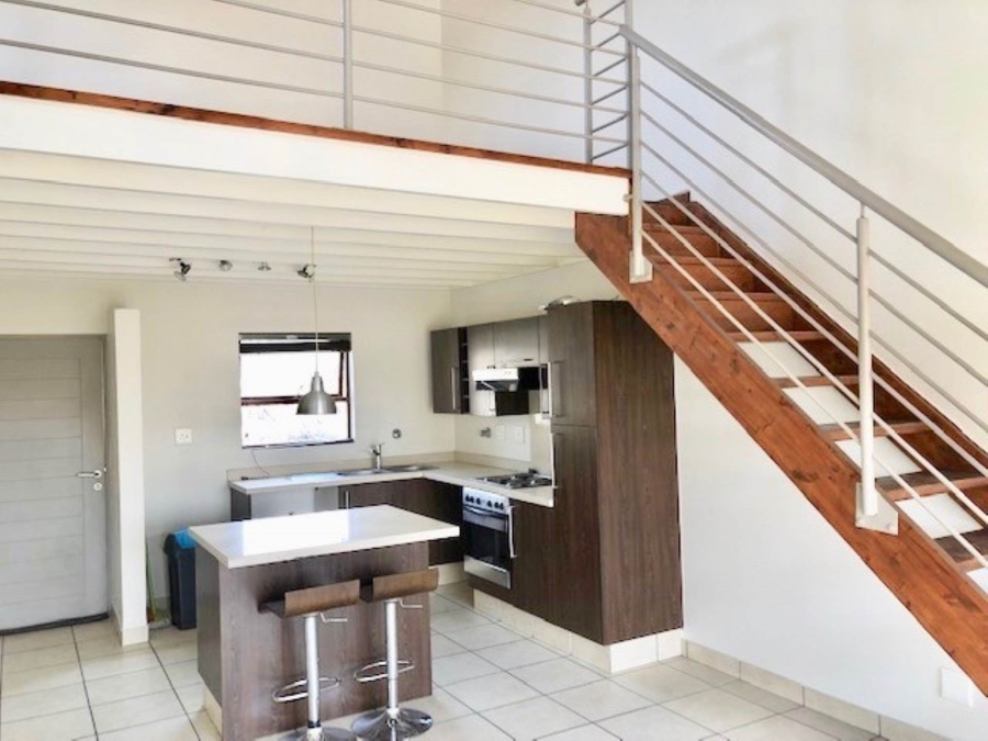 To Let 2 Bedroom Property for Rent in Fourways Gauteng