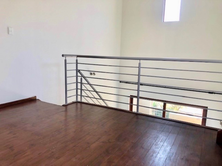 To Let 2 Bedroom Property for Rent in Fourways Gauteng