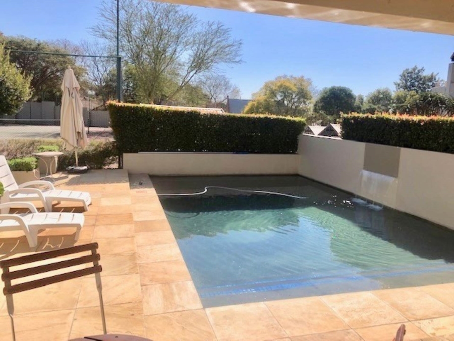 To Let 2 Bedroom Property for Rent in Fourways Gauteng