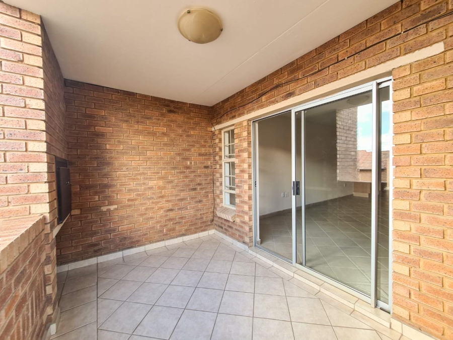 To Let 2 Bedroom Property for Rent in Hazeldean Gauteng