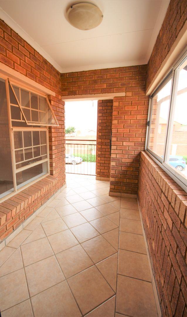 To Let 2 Bedroom Property for Rent in Hazeldean Gauteng