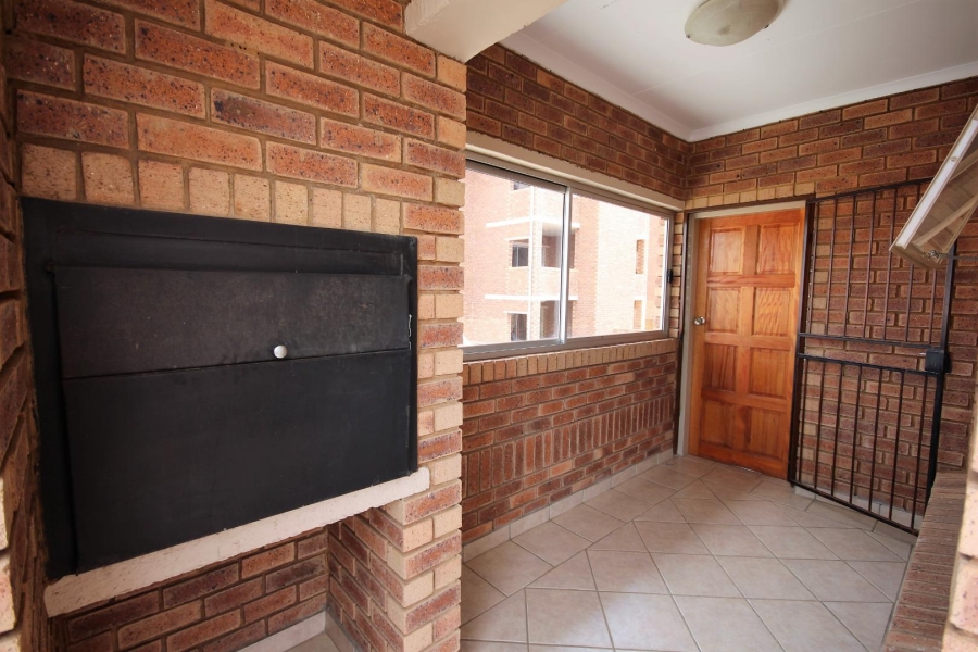 To Let 2 Bedroom Property for Rent in Hazeldean Gauteng