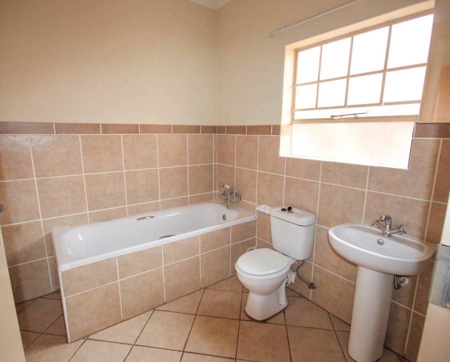 To Let 2 Bedroom Property for Rent in Hazeldean Gauteng