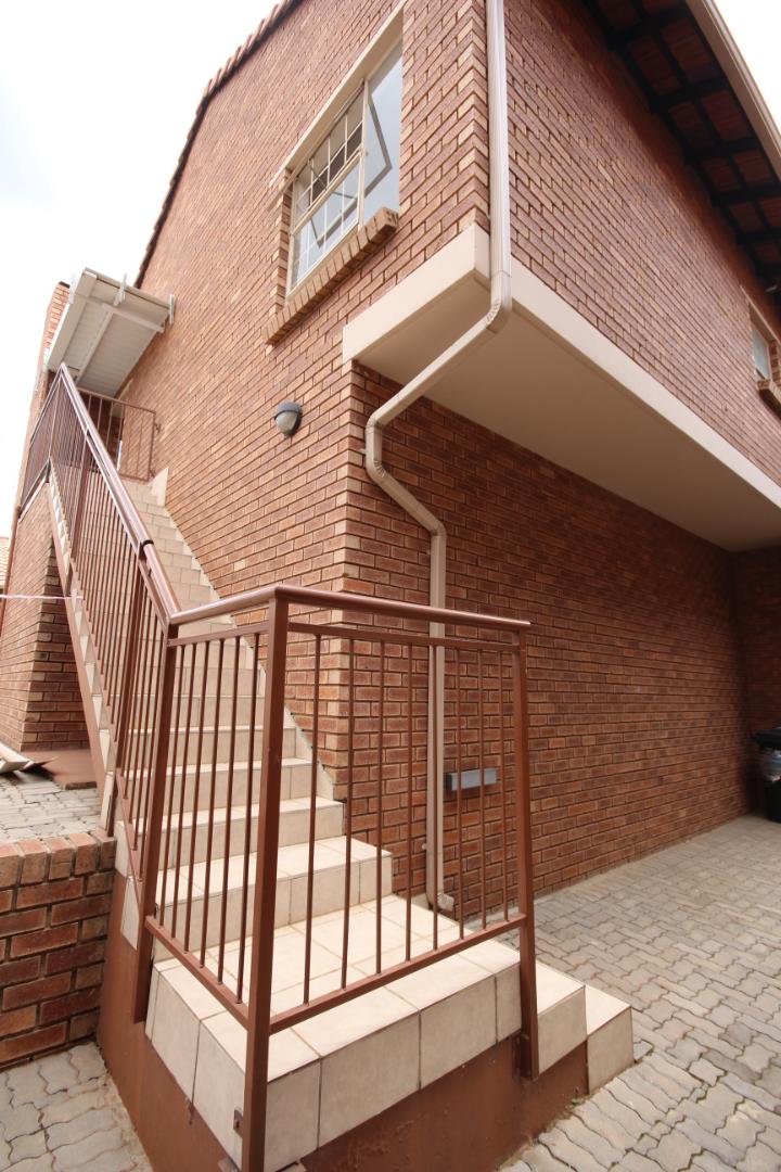 To Let 2 Bedroom Property for Rent in Hazeldean Gauteng