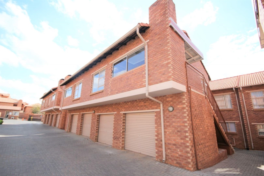 To Let 2 Bedroom Property for Rent in Hazeldean Gauteng