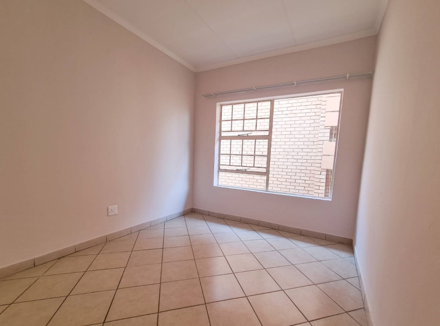 To Let 2 Bedroom Property for Rent in Hazeldean Gauteng